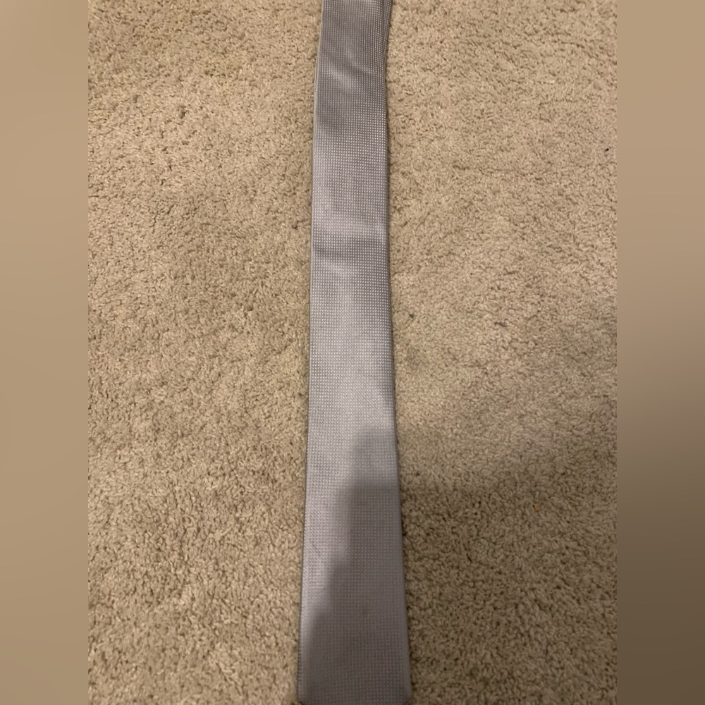 DKNY Men's Gray Skinny Tie Slim Modern Necktie Business Wedding